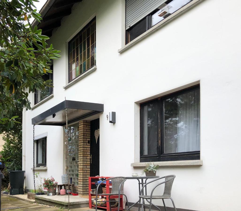 Modern Room With Netflix In Porta Westfalica Exterior photo